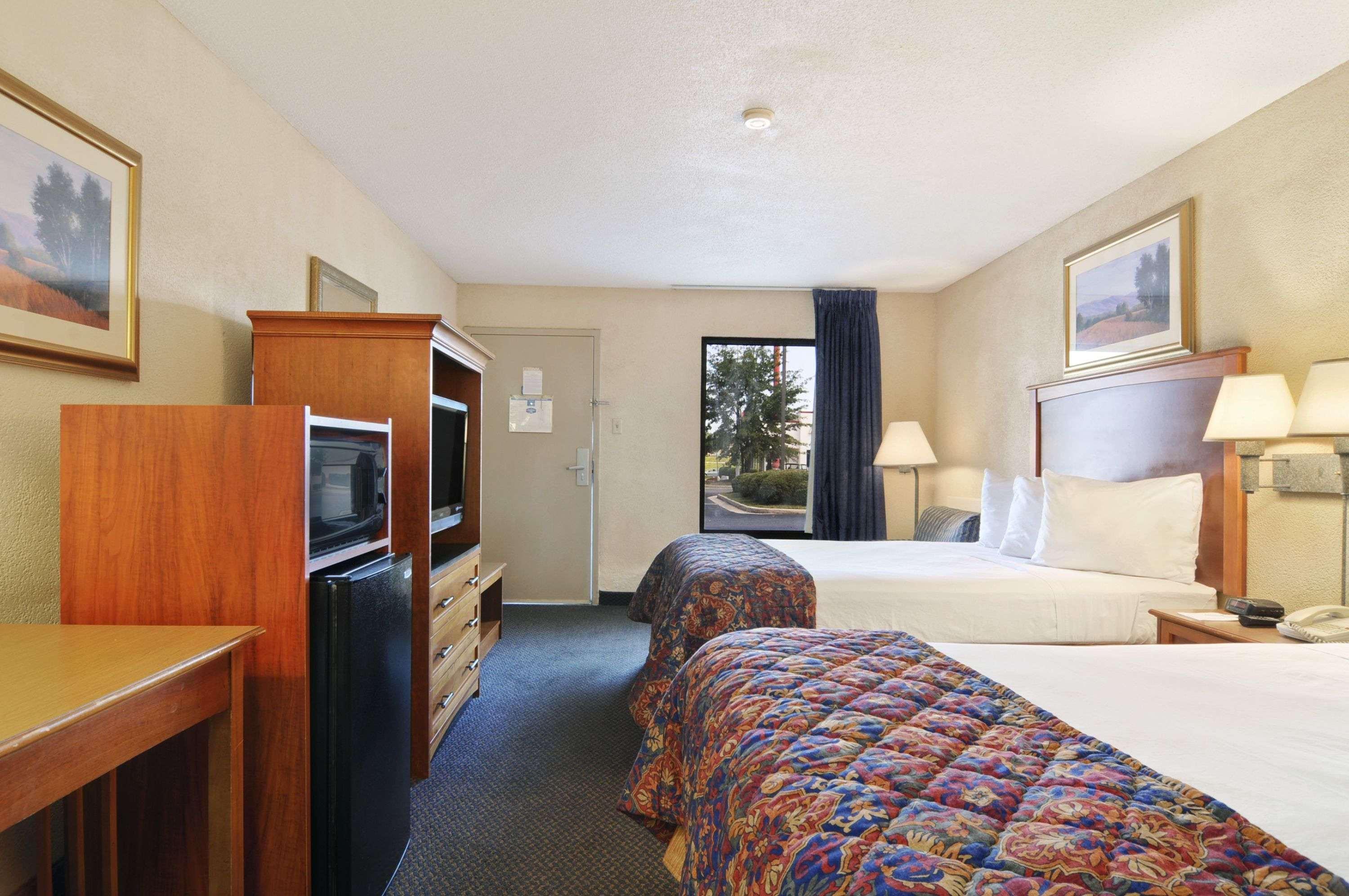 Baymont By Wyndham Macon I-75 Motel Exterior foto