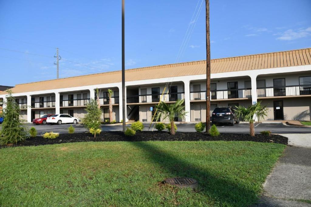 Baymont By Wyndham Macon I-75 Motel Exterior foto